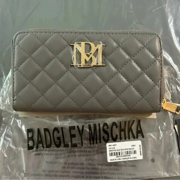 Badgley Mischka Diamond Quilting Long Wallet Gray Vegan Leather BM-4087 MSRP $59 - Picture 1 of 6